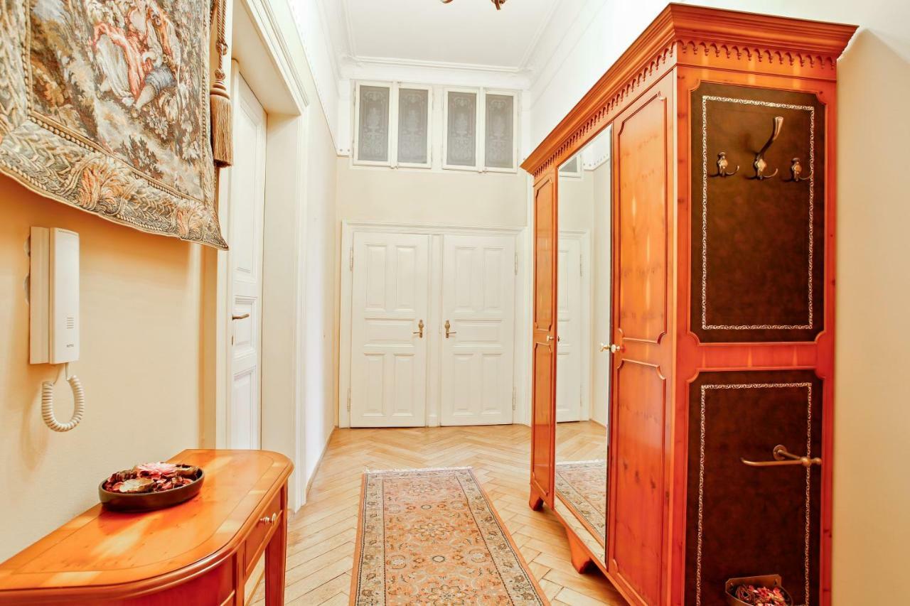 Open Gate Apartment Prague Exterior photo