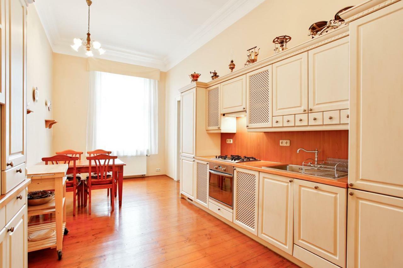 Open Gate Apartment Prague Exterior photo