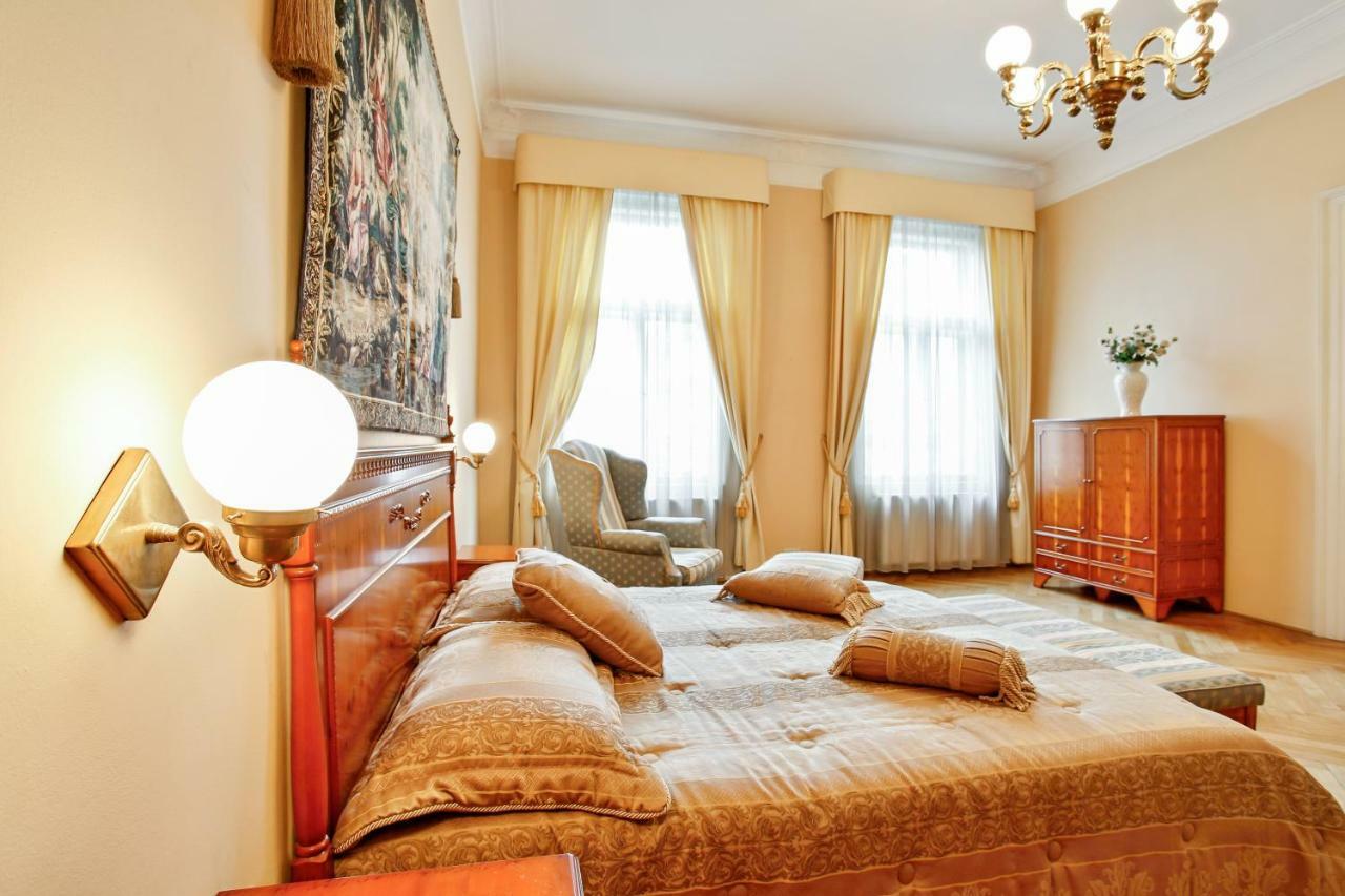 Open Gate Apartment Prague Exterior photo